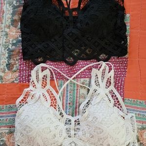 2 lace bralettes